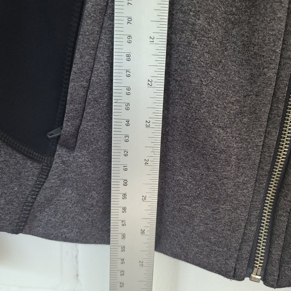 FILA Sport Womens Track Jacket Gray Heathered Zip Stretch Pockets Thumbholes L - Picture 8 of 8